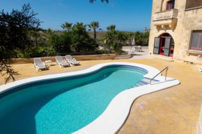 Nirvana Gozitan Villa & Pool - Happy Rentals